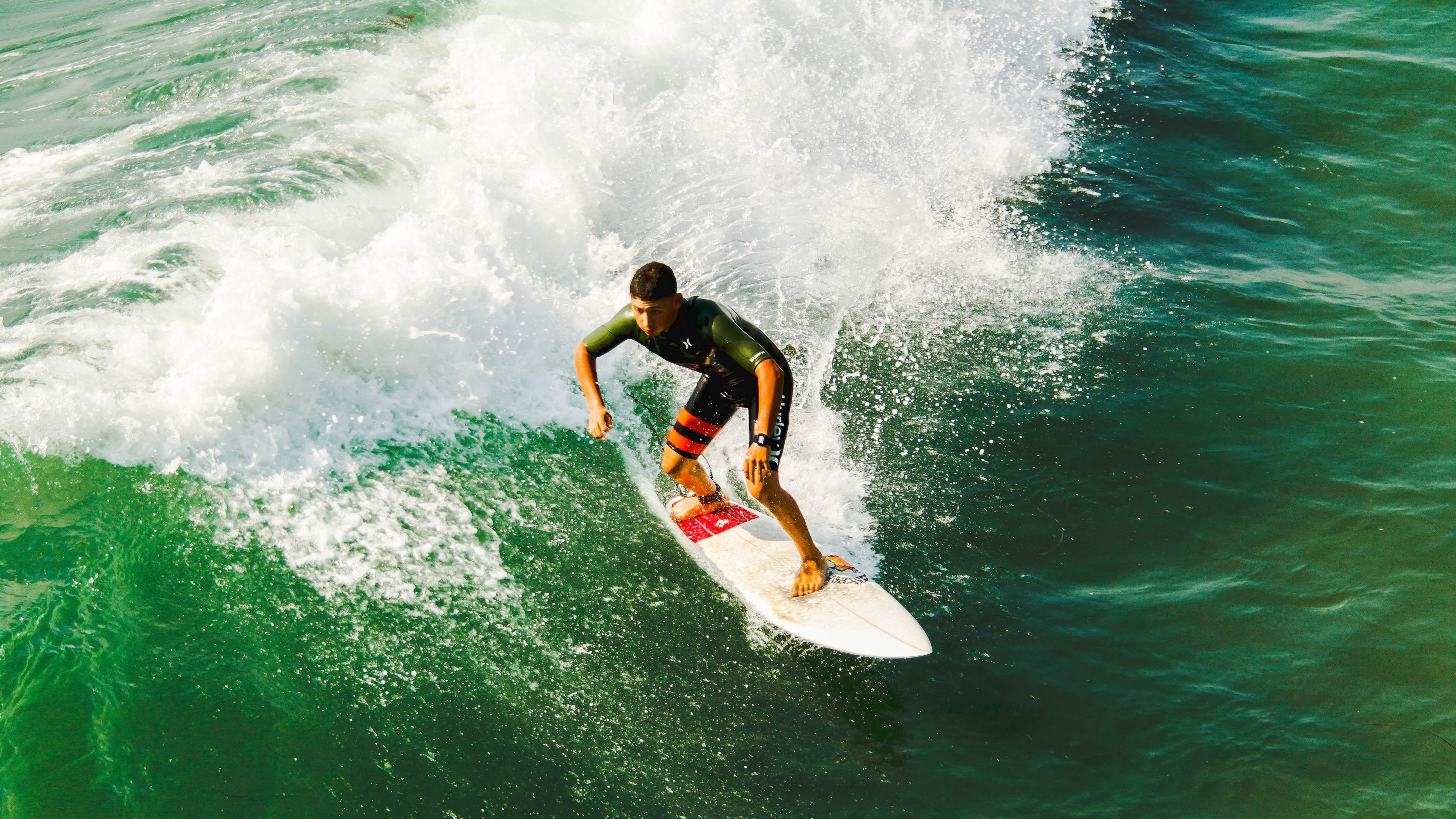 全国高校滑雪邀请赛燃爆冬日激情，全国滑雪锦标赛